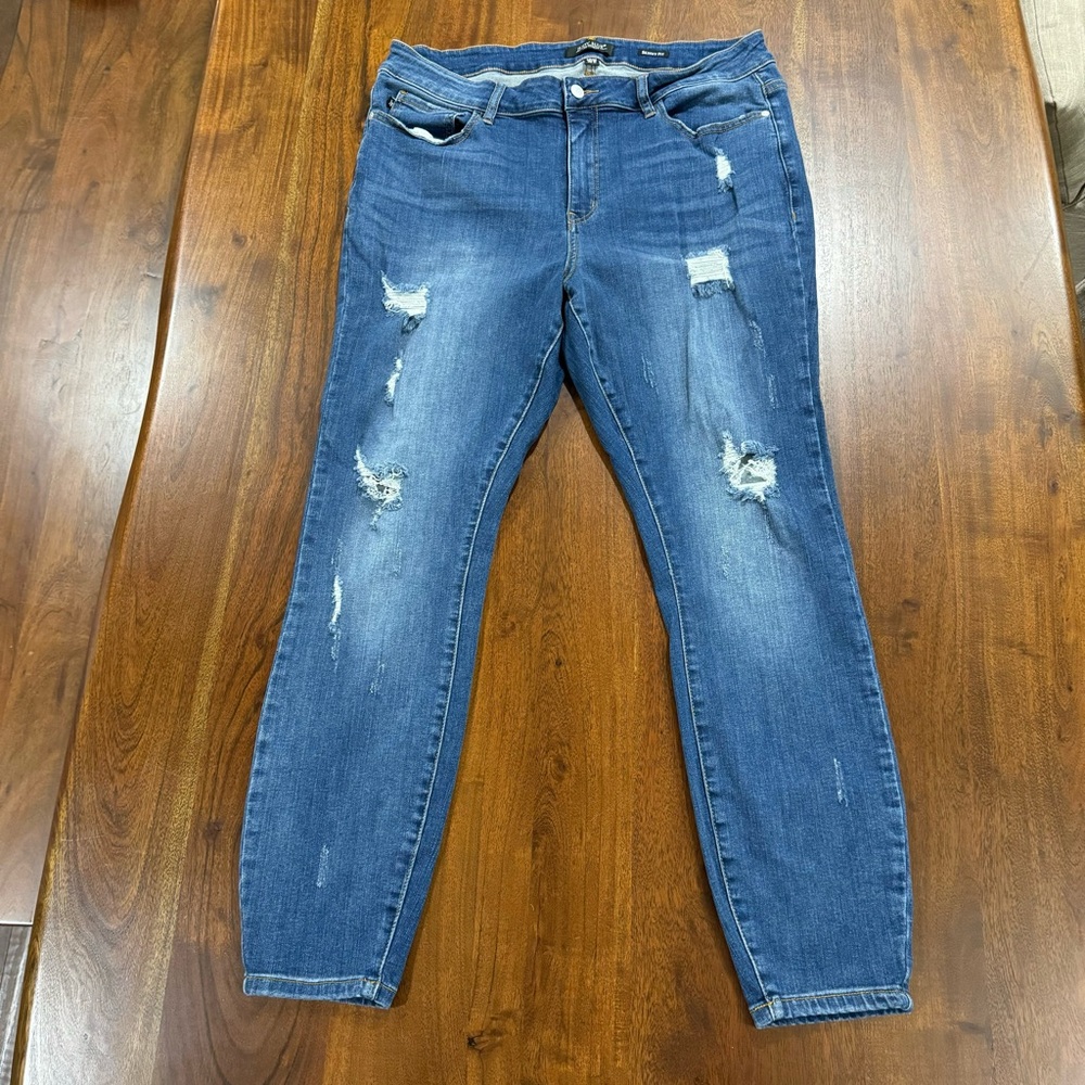 Judy Blue Skinny Fit Distressed‎ Jeans Size 18 W
